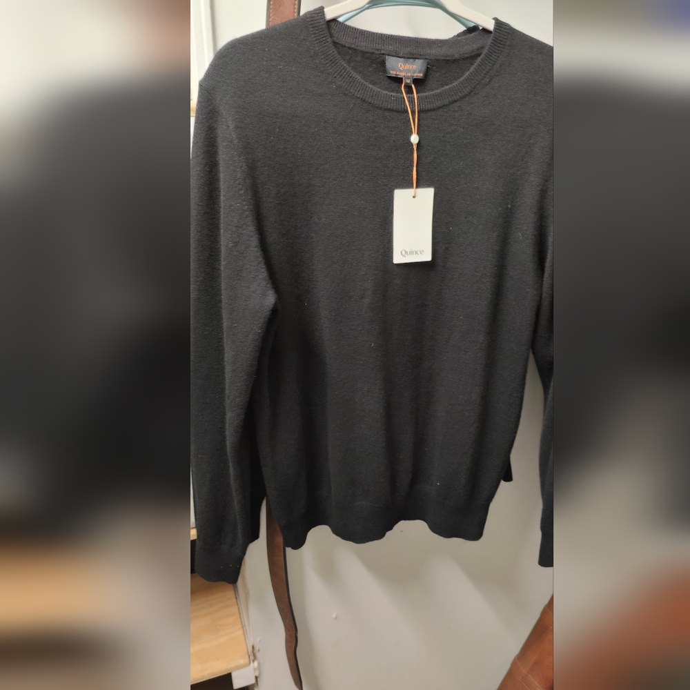 QuinceClassic Black Crewneck Sweater